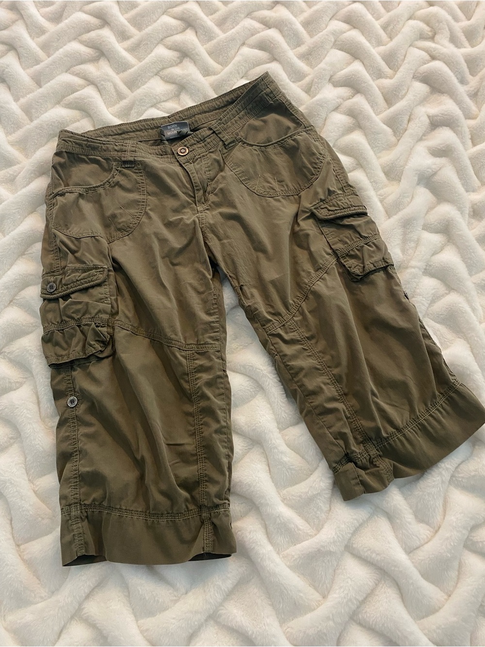 KUHL Capris. Army Green. 72% Cotton.